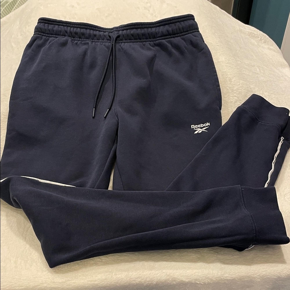Reebok Men's Dark Blue Joggers